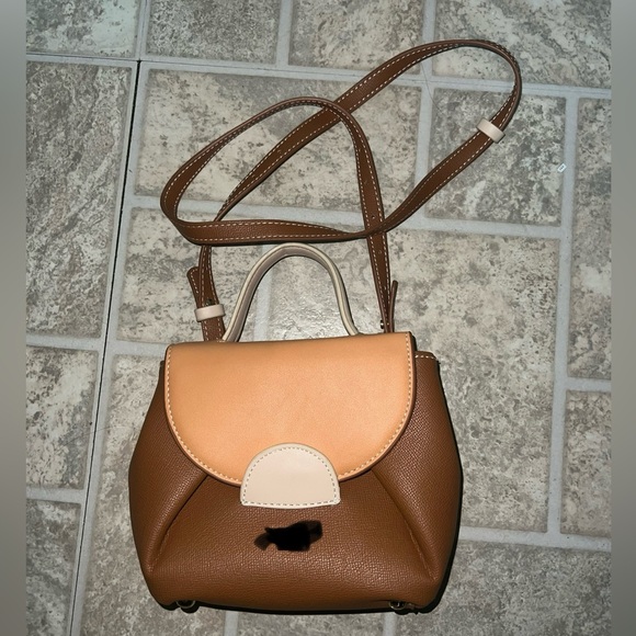 Handbags - Beautiful crossbody handbag